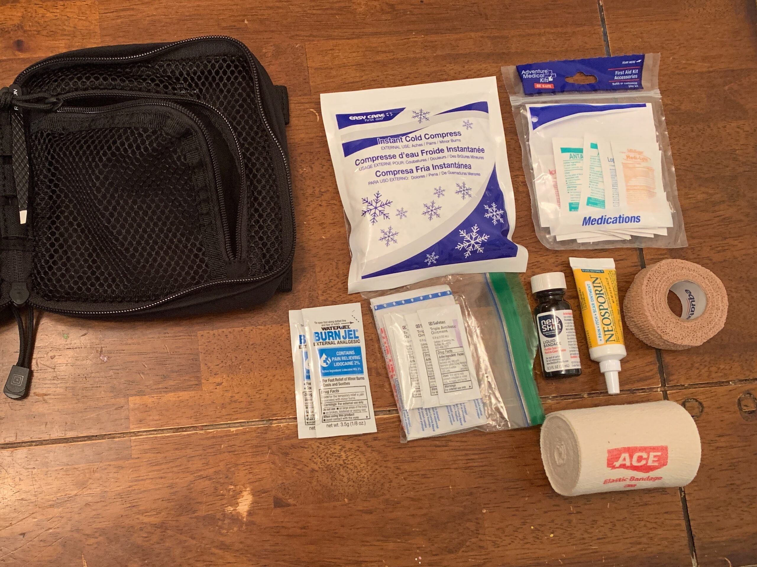 How to Build a Summer First Aid Kit