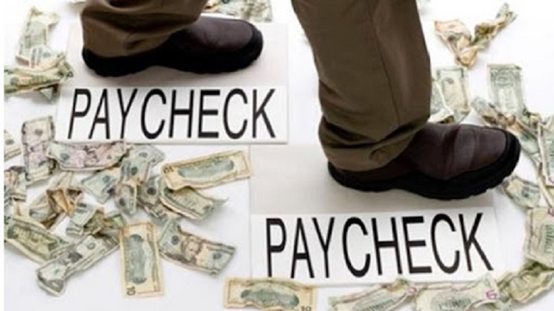 How To Break Paycheck to Paycheck Cycle?